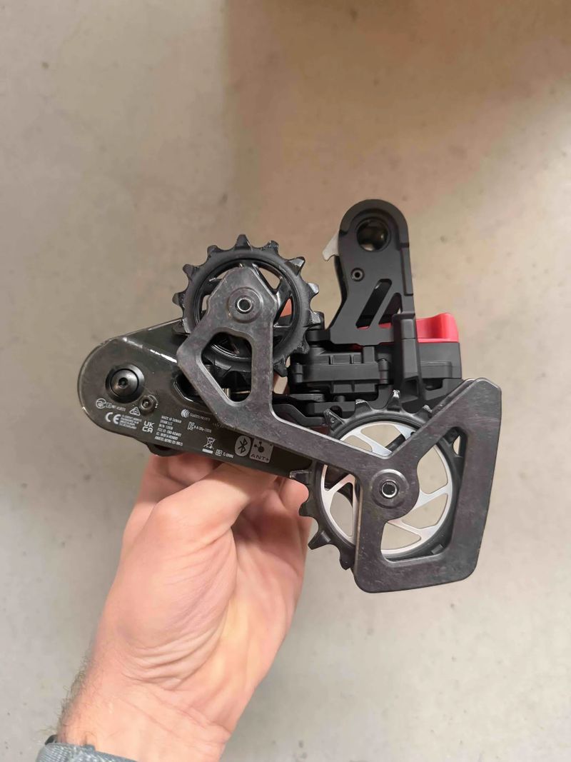 NOVÁ přehazovačka Sram RED XPLR AXS 13s