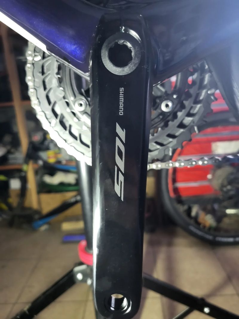 Prodám silniční sadu shimano 105 di2