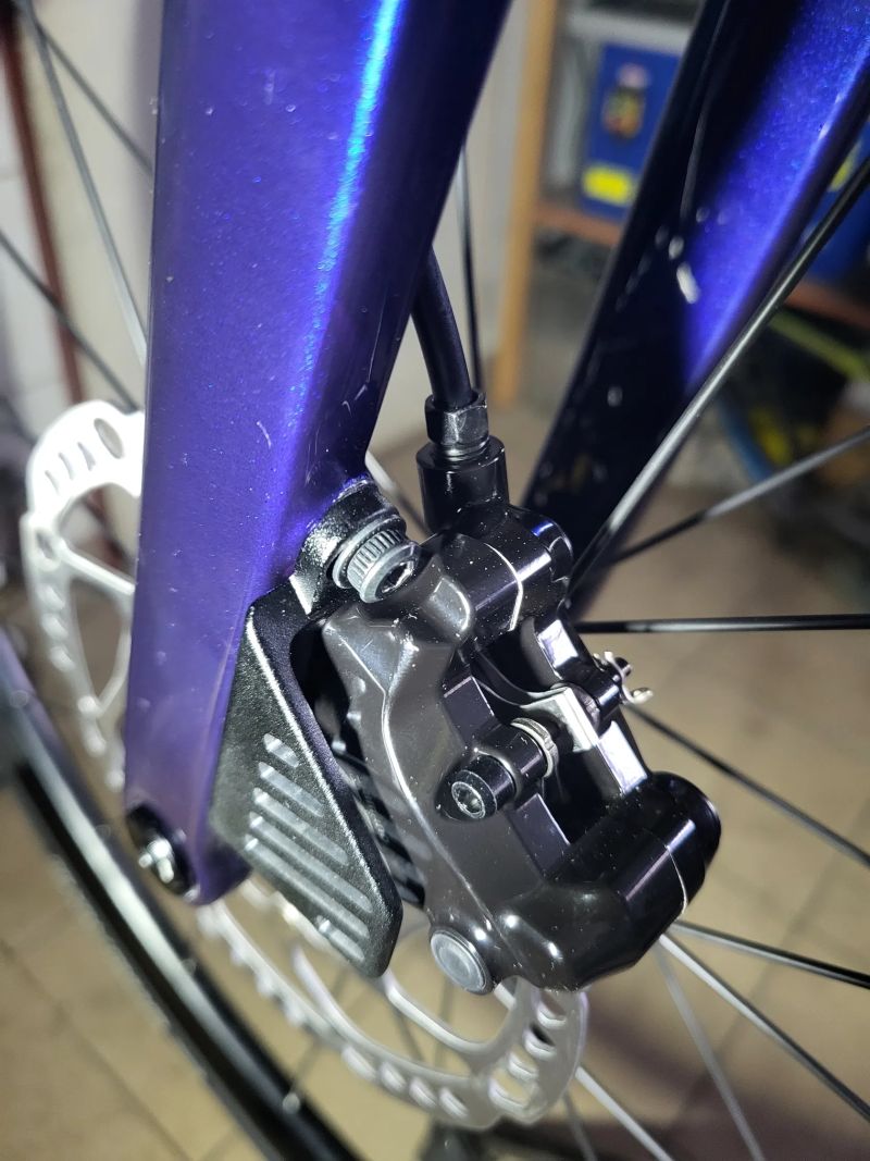 Prodám silniční sadu shimano 105 di2