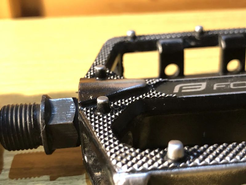 Prodám platformové pedály Force