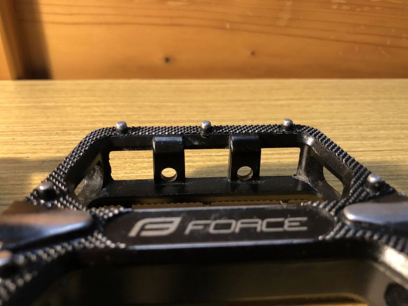 Prodám platformové pedály Force