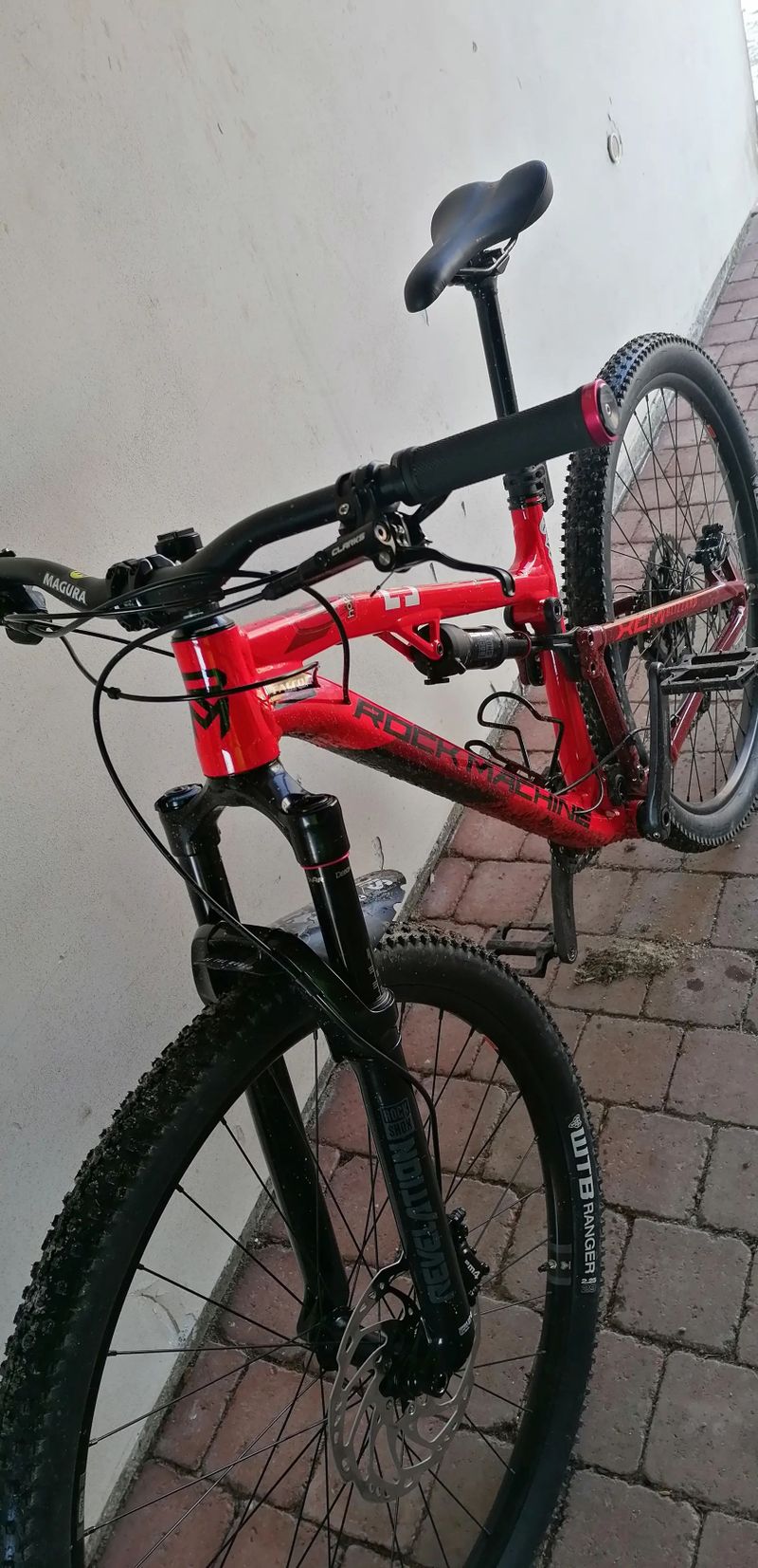 Rock Machine Blizzard XCM 30-29 - vidlice Rock Shox Revelation