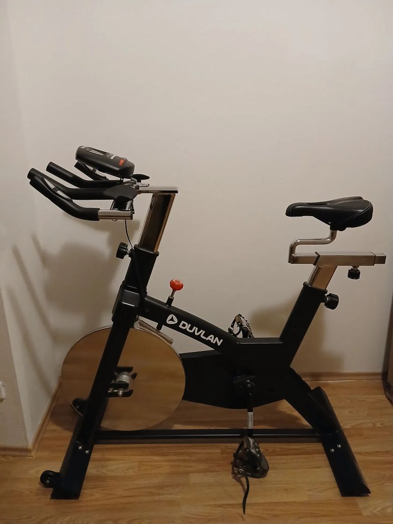 Spinningové kolo Duvlan