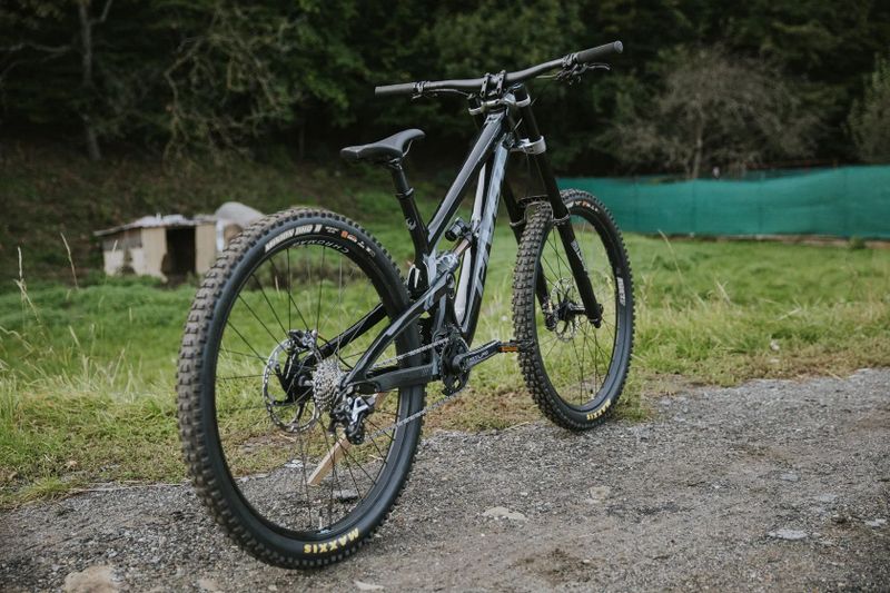 Pivot Cycles Phoenix 29 NOVÝ