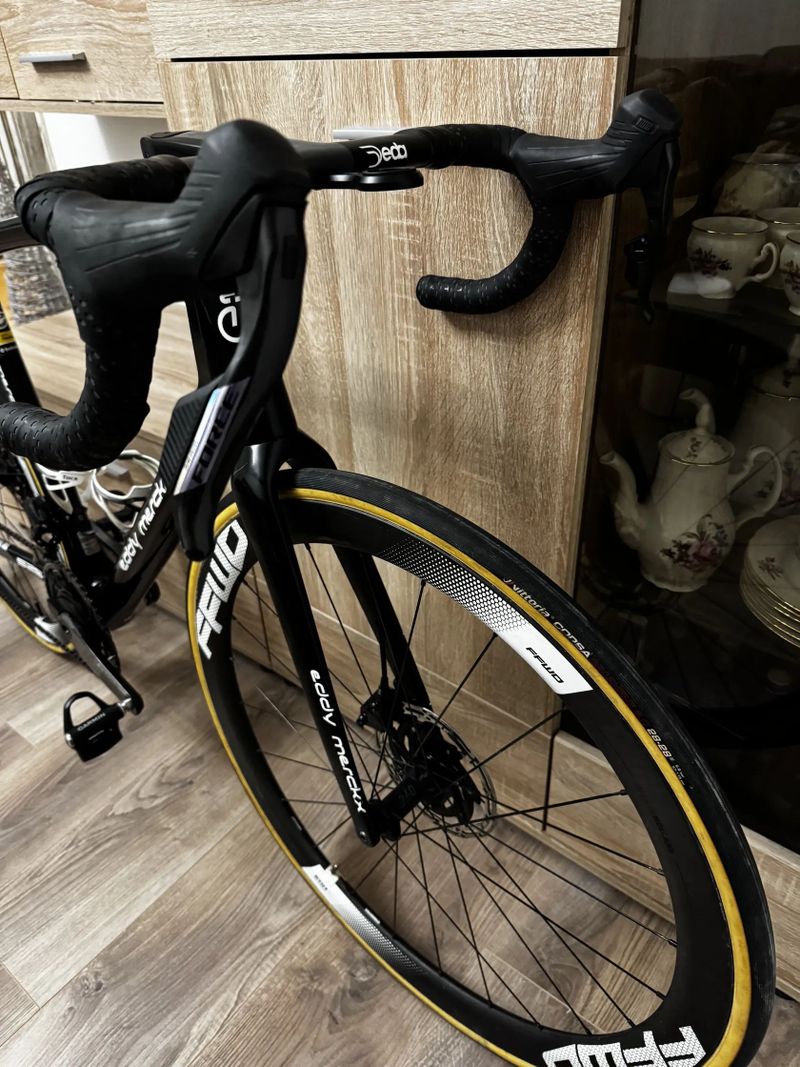 Eddy Merckx 525, Sram Force E1AXS 2x12, FFWD Ryot 44, vel M (179-187)