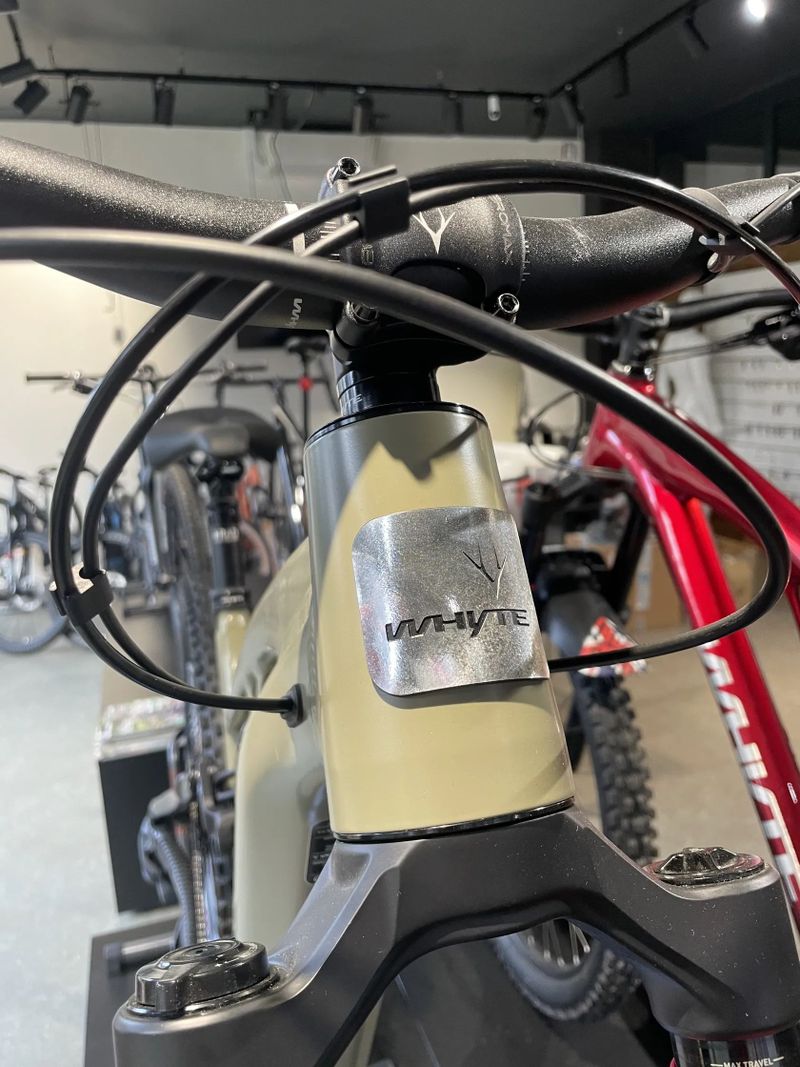 Whyte E-180 S MX - nový ebike, SRAM AXS, Bosch CX - vel. L (sleva -30%)