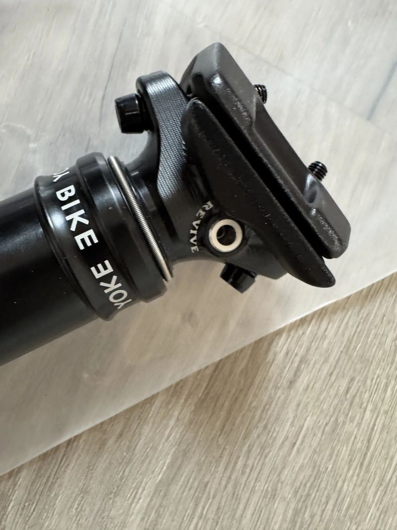 Teleskopická sedlovka BikeYoke Revive 3.0 31.6 125mm