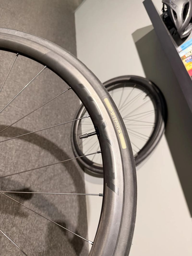 NOVÁ zapletená kola Roval Alpinist CL II - 1375 gramů