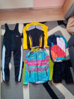 Zateplené oblečení: kalhoty, dresy - na cca 170-180 cm výšky 