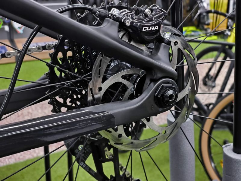 Sunn Shamann XC Finest, 10,8kg, Sram GX AXS, karbon zapletená kola, vel. S, najeto 500km