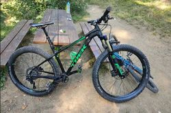 Trek ROSCOE 9 vel. L (18,5") - r. 2018, teleskopická sedlovka