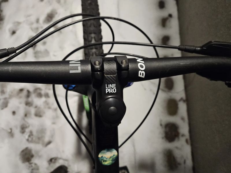 Trek ROSCOE 9 vel. L (18,5") - r. 2018, teleskopická sedlovka