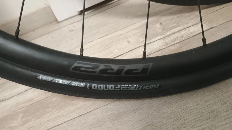 Giant P-R2 Disc wheelset