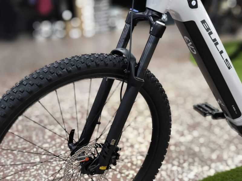 !NOVÝ! Bulls Copperhead EVO 2 29, Bosch CX4, bat. 750Wh, 120mm vzduch vidlice, Deore, vel XL a XXL