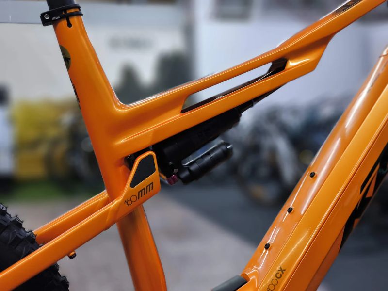 !NOVÉ! KTM MACINA KAPOHO 8973 L, 2026, Bosch 5.gen, Shimano XT, GPS modul, osvětlení, vel. XXL