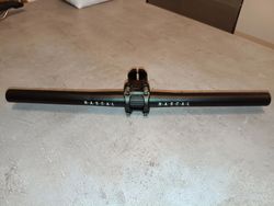 Řidítka a představec Rascal