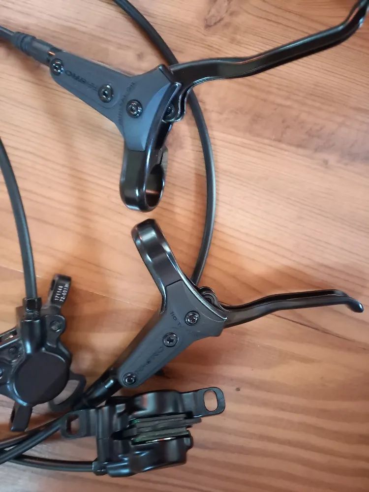 Hydraulické brzdy Tektro HD T285 - CENA ZA PÁR NOVÉ