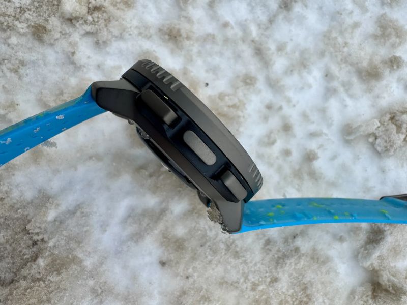 Suunto Vertical Titanium Solar v top stavu