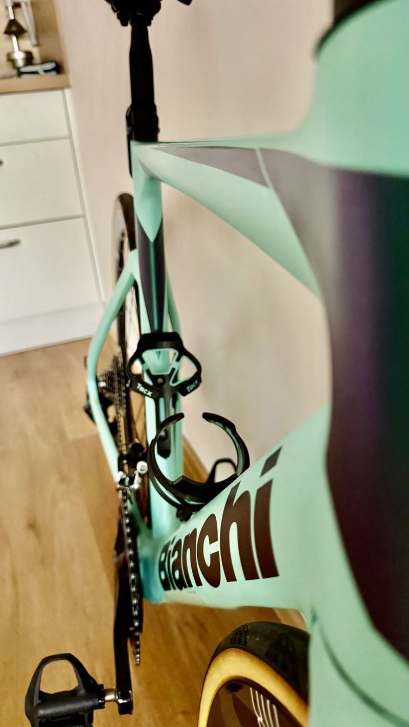 Bianchi Oltre race
