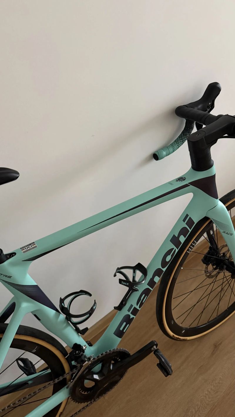 Bianchi Oltre race