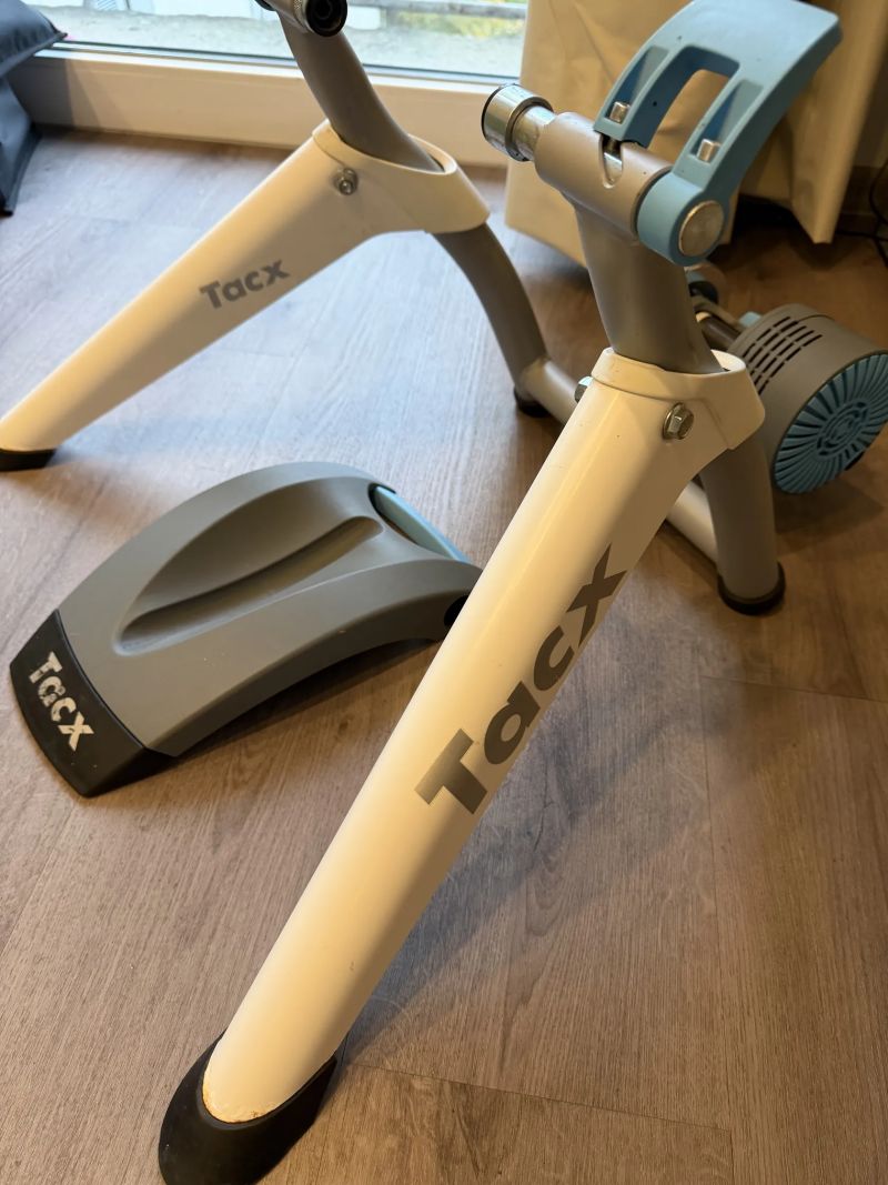 Tacx Flow Smart trenažér