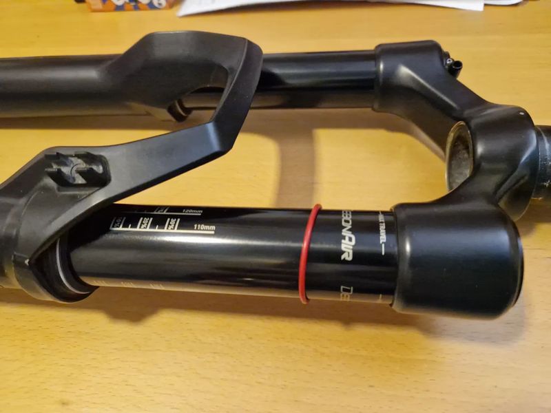 Vidlice SID 35 Select Charger RL 120 29