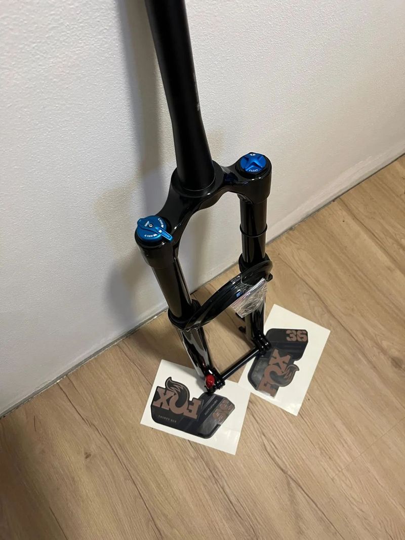 NEW - Fox 36 Performance 160 mm - 29 wheel