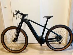 Cube Reaction hybrid performance 625 29 ( najeto 800km)