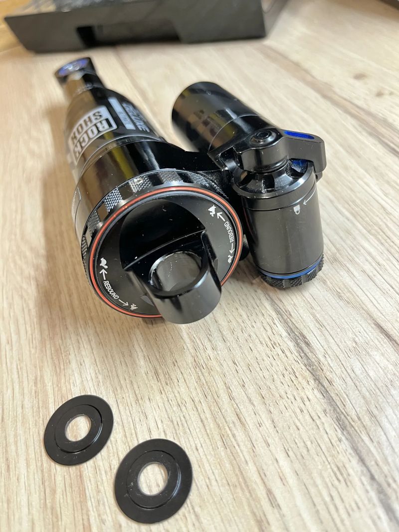 Rock Shox Super Deluxe Ultimate RC2T 210x50 / 2024