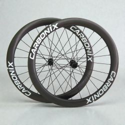 Silniční karbonová kola Carbonix ENTRY 50 - profesionální vzhled i výkon za férovou cenu (1510 g)!