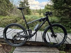 Horské celoodpružené kolo Giant Anthem Advanced 29 2024 - XL