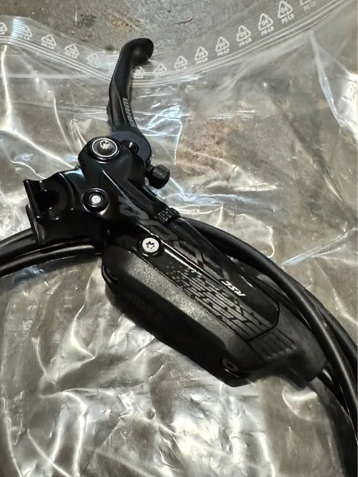 SRAM CODE RSC, nové