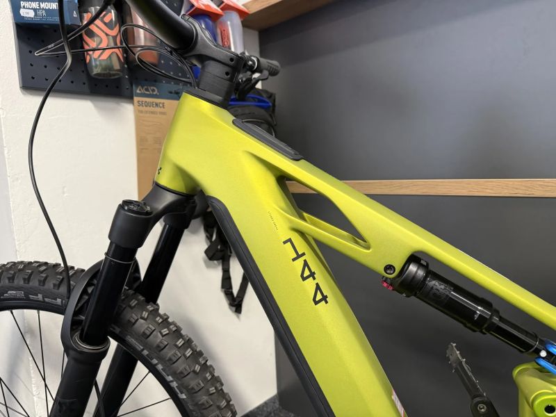 CUBE Stereo Hybrid ONE44 HPC RACE 800 vel.S 2025 1153km