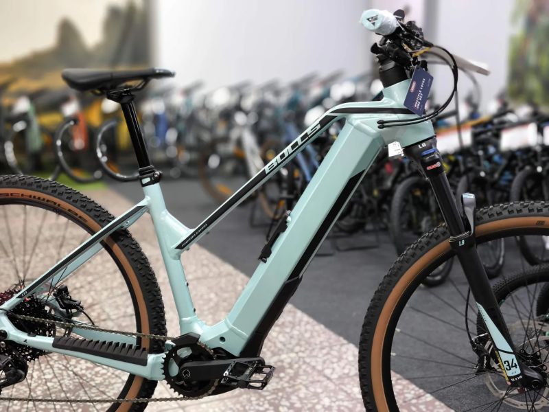 NOVÝ Bulls Sonic Eva 1 29, Bosch CX4, 750Wh, vzduchová. vidlice, teleskopická sedlovka, vel. L