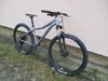 Nové dámské 27,5" kolo Maxbike M507D, vzduch. vidlice Suntour XCR, Deore 1x11