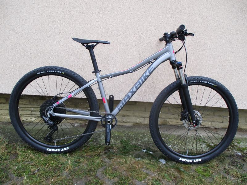 Nové dámské 27,5" kolo Maxbike M507D, vzduch. vidlice Suntour XCR, Deore 1x11