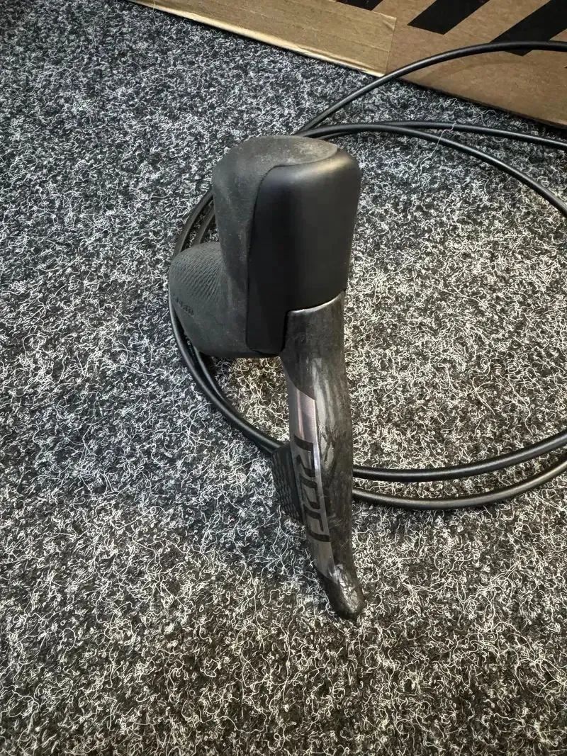 Pravá páka SRAM RED AXS