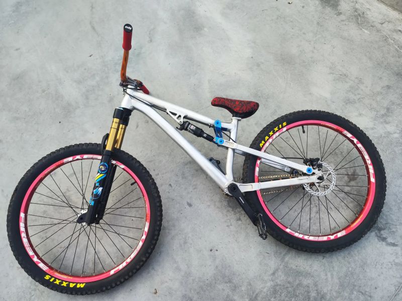 NS Soda Slope – Fox 36 Factory Kashima – Top komponenty