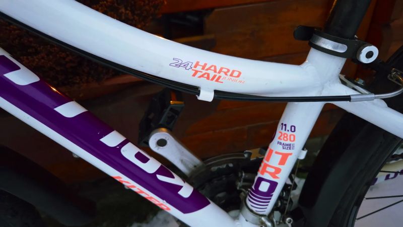 Dětské dívčí horské kolo Kiter Kiter 50 7-12let postava 120-150cm.