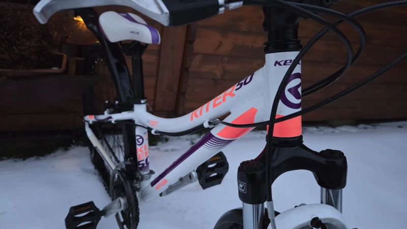 Dětské dívčí horské kolo Kiter Kiter 50 7-12let postava 120-150cm.
