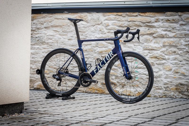 Stavba na rámu Factor OSTRO VAM 1.0