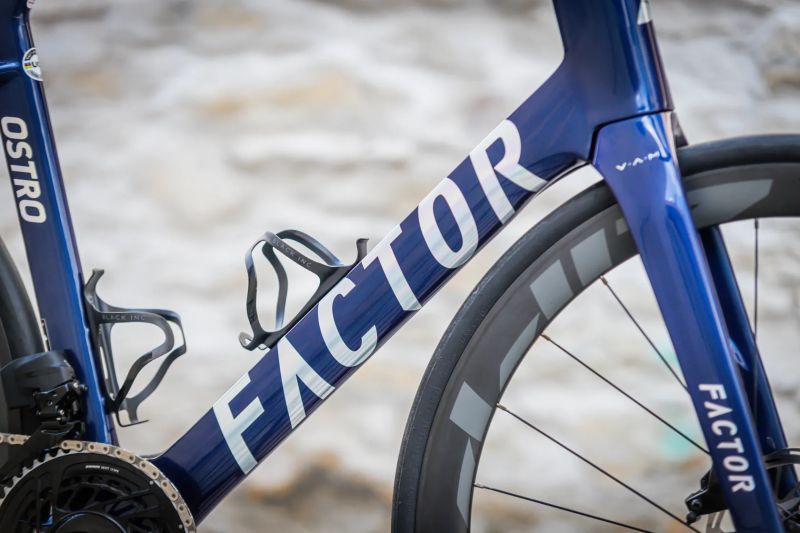 Stavba na rámu Factor OSTRO VAM 1.0