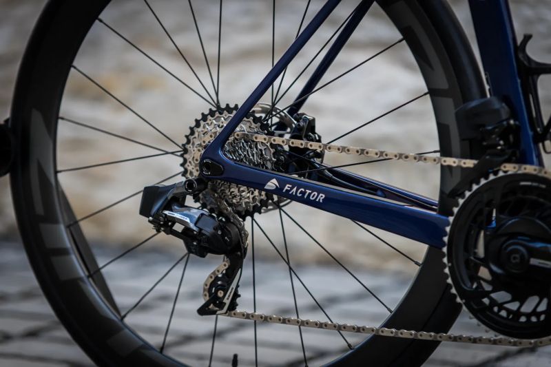 Stavba na rámu Factor OSTRO VAM 1.0