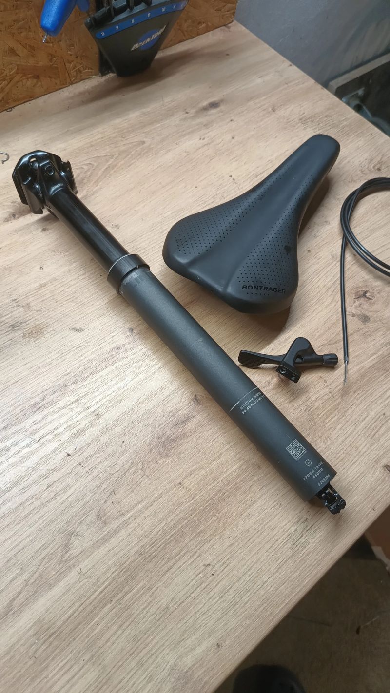 *Nová* Teleskopická sedlovka Bontrager 170mm a 34,9mm + sedlo Bontrager 