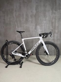 Gravel Ridley ASTR, Sram Rival 1x13, Zipp kola