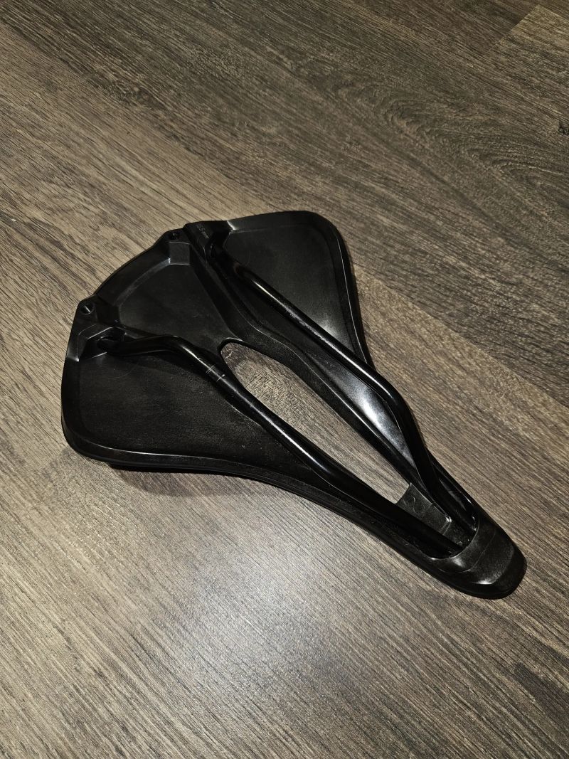 Sedlo Specialized Power 155mm