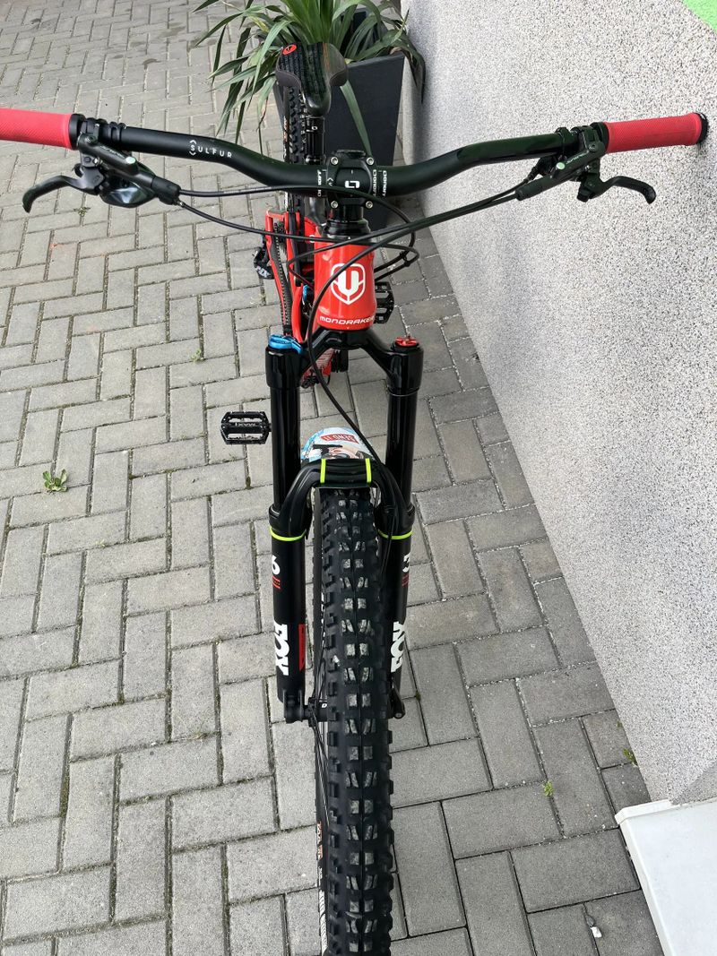 Mondraker Carbon foxy R