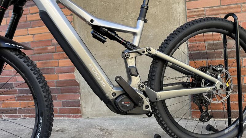 Nové elektrokolo Focus Jam2 6.8 - Silver