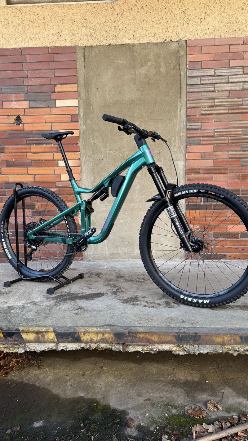 Nové kolo Focus Jam 6.8 - Emeraldgreen