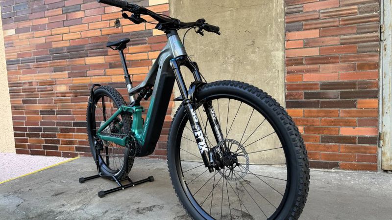 Nové elektrokolo Focus Jam2 6.9 - Emeraldgreen